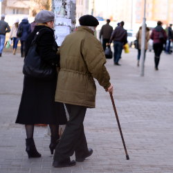 Путин обещает крымчанам повышение пенсий